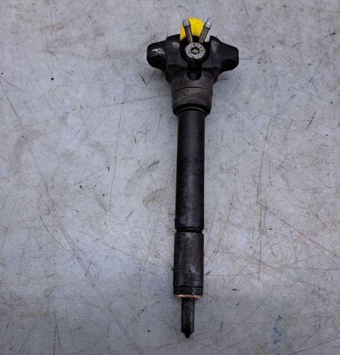 BMW 3 E46 1998-2007 sedan 2.0 D diesel 100 kW 2001  Vstrekovač paliva 0432191528