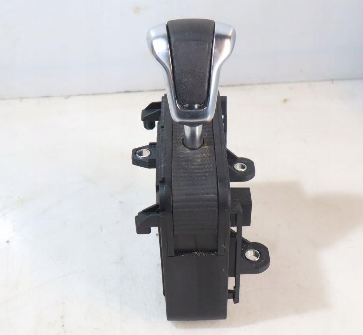 Citroen C4 II 2010-2017 hatchback 1.6 HDI diesel MT 82 kW 2012  Rýchlostná páka (kulisa) 9677813280