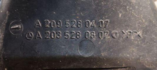Mercedes CLK II C209 2002-2009 coupe 2.7 CDI diesel AT 125 kW 2003  Hadica chladenia vzduchu A2095280407 A2035280807 A6120940187