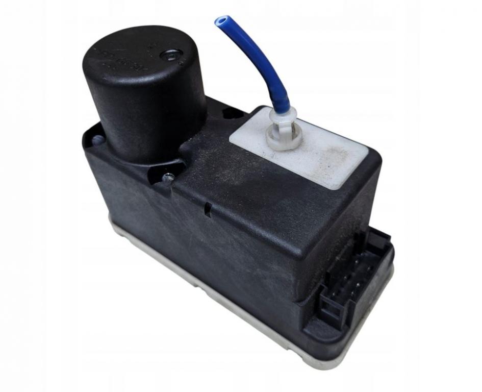 Volkswagen Polo III 6N 1994-2001 hatchback 1.9 SDI diesel MT 47 kW 2000  Pumpa centrálneho zámku 6N0962257A