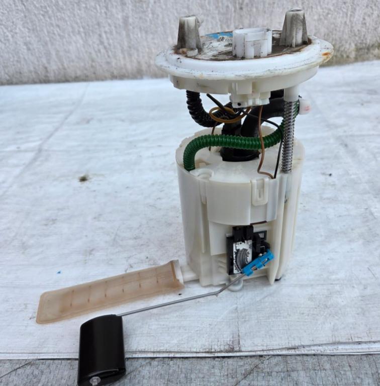 Hyundai I30 II 2012-2016 hatchback 1.6 crdi 81 kw 2016 rok  Palivové čerpadlo 31110-A6950