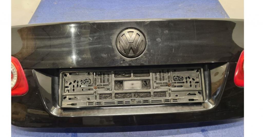 Volkswagen Jetta V 2005-2010 sedan 1.9 TDI diesel MT 77 kW 2008  Kapota zadná (kufor) LC9X