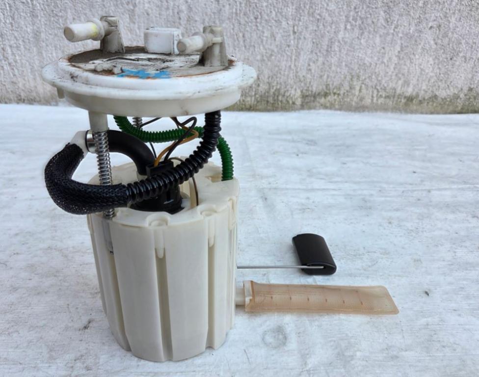 Hyundai I30 II 2012-2016 hatchback 1.6 crdi 81 kw 2016 rok  Palivové čerpadlo 31110-A6950