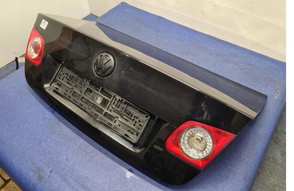 Volkswagen Jetta V 2005-2010 sedan 1.9 TDI diesel MT 77 kW 2008  Kapota zadná (kufor) LC9X