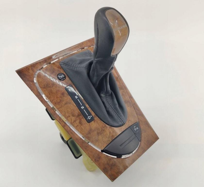 Mercedes E W211 2002-2009 sedan 1.8 KOMPRESSOR petrol AT 120 kW 2007  Rýchlostná páka (kulisa) A2112673124