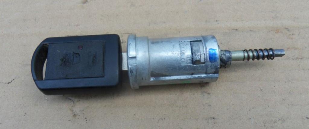 Opel Meriva A 2002-2010 hatchback 1.7 CDTI diesel MT 74 kW 2004  Spínacia skrinka 13107754