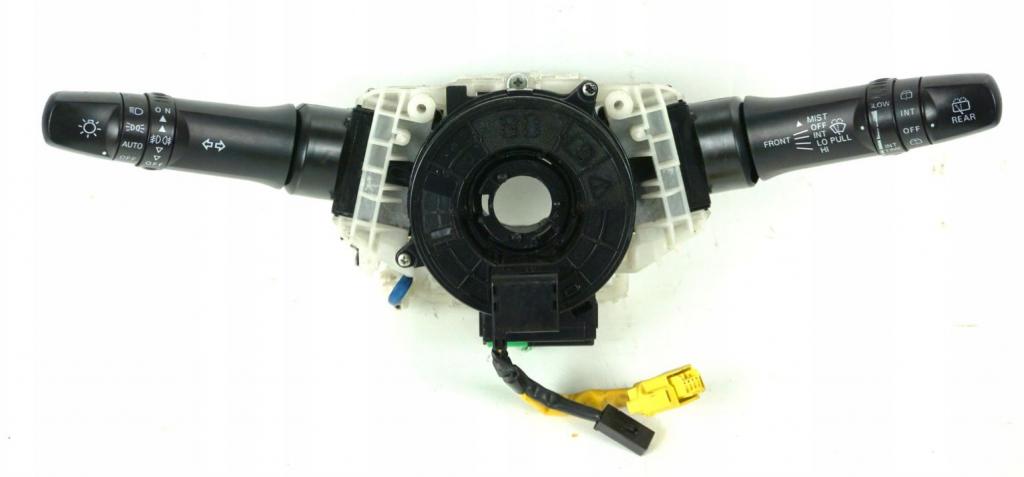 Mitsubishi Outlander II 2006-2013 suv 2.0 DID diesel 103 kW 2008  Prepínacie páčky pod volantom 8651A084