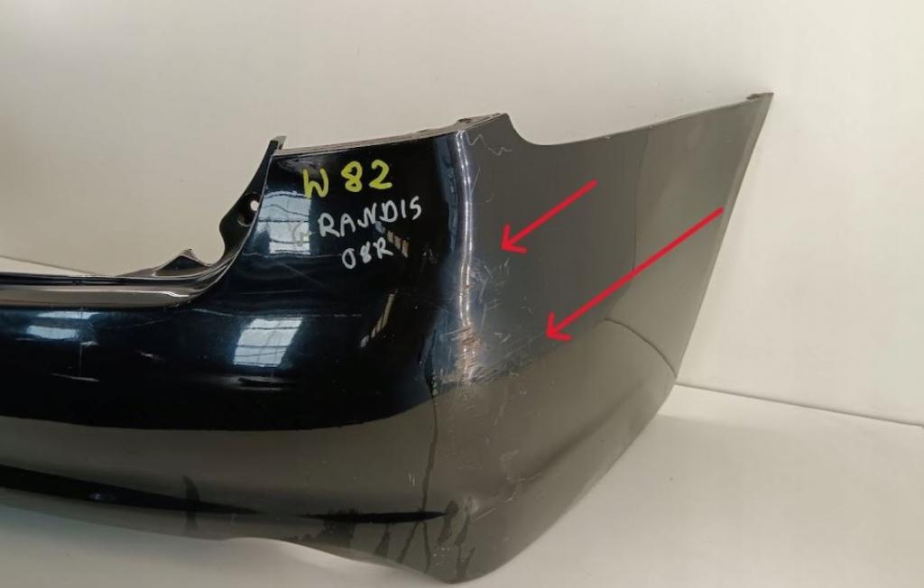 Mitsubishi Grandis hatchback 2.0 DID diesel MT 100 kW 2006  Nárazník predný