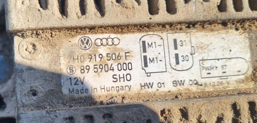 Volkswagen Transporter T5 2003-2015 hatchback 1.9 TDI diesel MT 75 kW 2007  Riadiaca jednotka ventilátora 7H0919506F ; 895904000