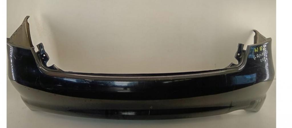 Mitsubishi Grandis hatchback 2.0 DID diesel MT 100 kW 2006  Nárazník predný