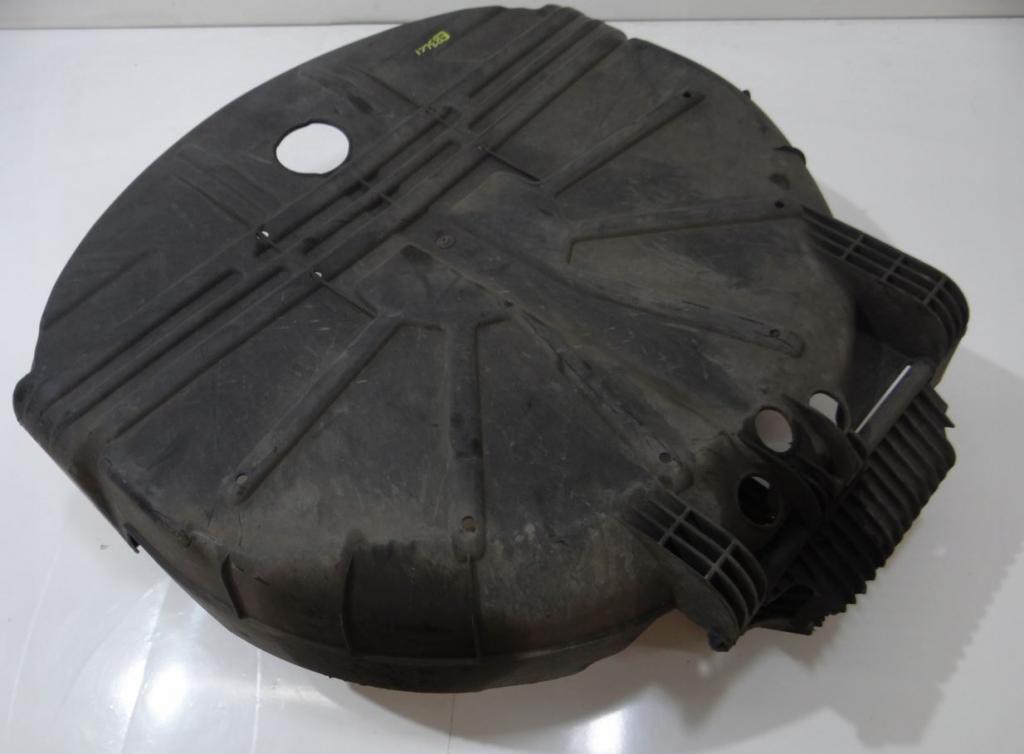 BMW X3 E83 2003-2010 hatchback 2.0 D diesel MT 110 kW 2006  Držiak rezervného kolesa 3428665