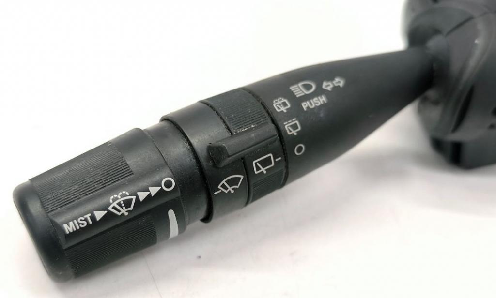 Fiat Freemont hatchback 2.0 JTD diesel AT 125 kW 2014  Prepínač 56046118AD