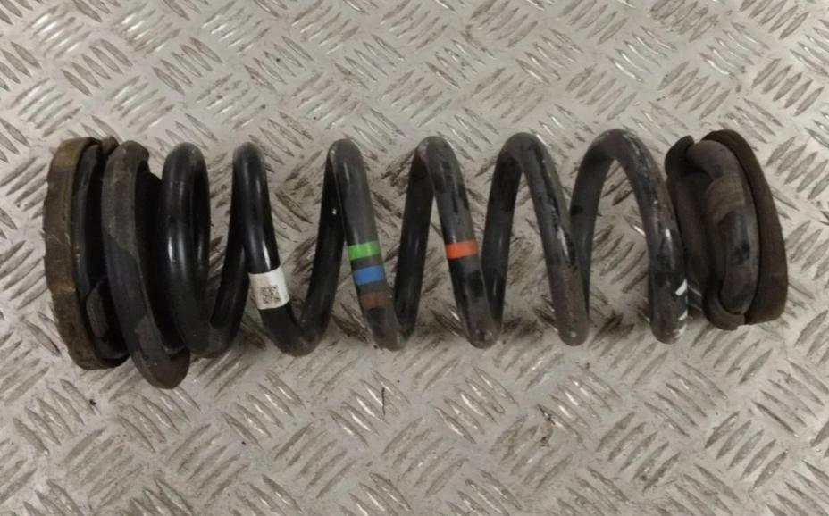 Jaguar F-Pace 2016- 2.0 D 132kW 2018  Pružina zadná HK83-5534-CC