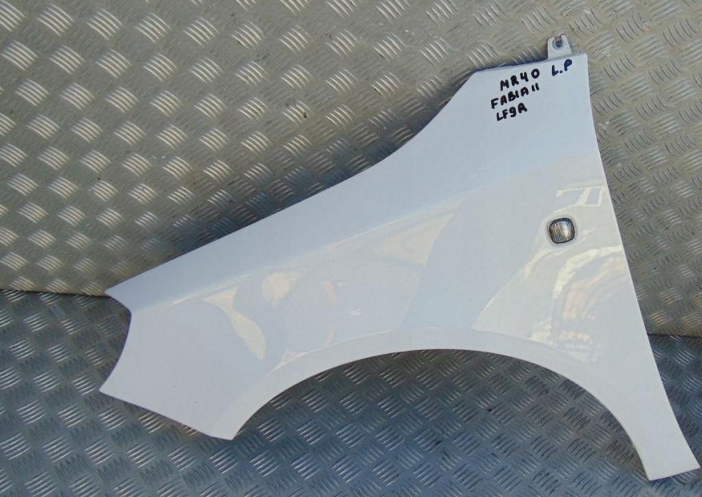 Skoda Fabia II 2007-2014 hatchback 1.2 12v petrol MT 51 kW 2008  Blatník predný ľavý