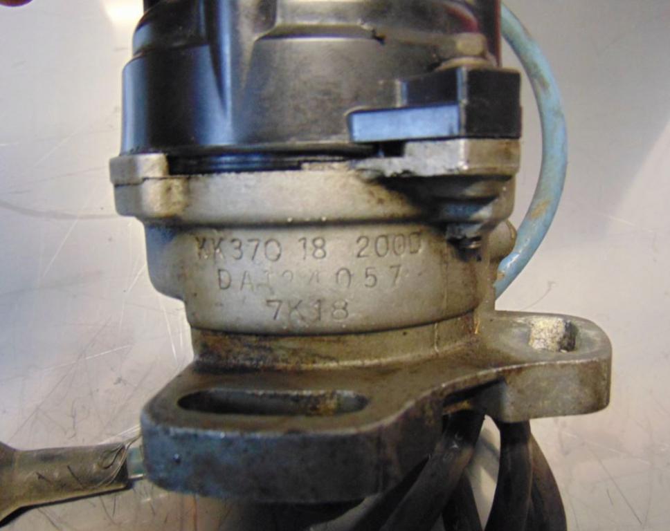 Kia Sephia II sedan 1.5 16v petrol 40 kW 1998  Rozdeľovač 370182000