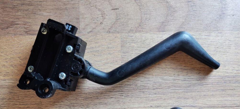 Renault Premium    DXI 460 06-14r   Prepínač 7420864647