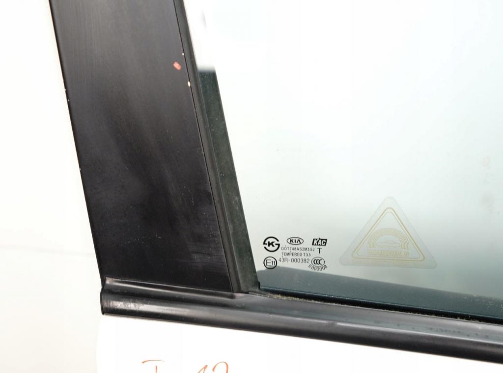 Kia Rio III 2011-2017 hatchback Dvere predné pravé UD