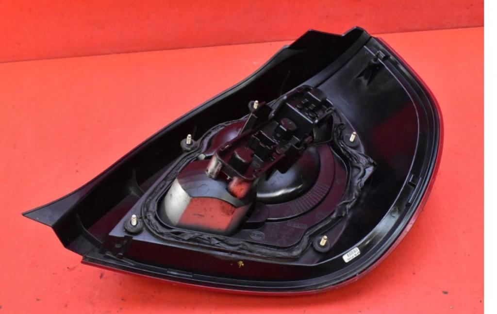 Nissan Almera N16 2000-2006 hatchback 1.5 DCI diesel MT 60 kW 2003  Svetlo zadné ľavé 26555BN701F