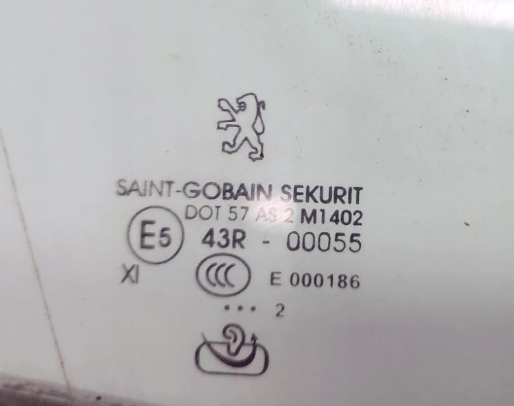 Peugeot 5008 I 2009-2017 hatchback 2.0 HDI diesel AT 120 kW 2012  Sklo predných pravých dverí