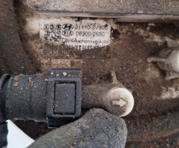 Hyundai I40 combi 1.7 CRDI diesel AT 104 kW 2016 Palivova pumpa 31110-3V900