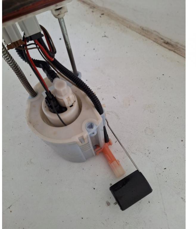 Hyundai I40 combi 1.7 CRDI diesel AT 104 kW 2016 Palivova pumpa 31110-3V900