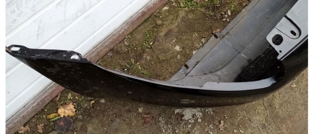 Fiat Punto Grande hatchback 1.4 petrol MT 57 kW 2006  Nárazník predný