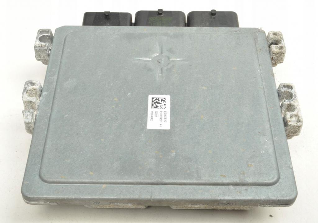 Volvo V50 combi 2.0 D diesel MT 100 kW 2010  Riadiaca jednotka motora 30788975