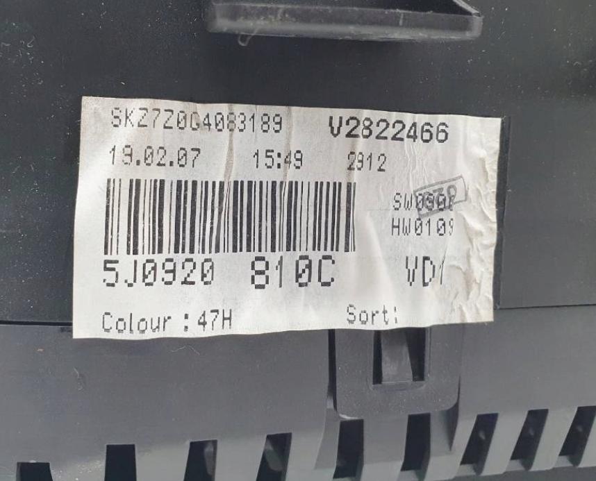 Skoda Roomster hatchback 1.9 TDI diesel BSW MT 77 kW 2007  Prístrojová doska 5J0920810C