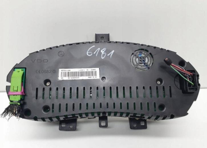 Skoda Roomster hatchback 1.9 TDI diesel BSW MT 77 kW 2007  Prístrojová doska 5J0920810C