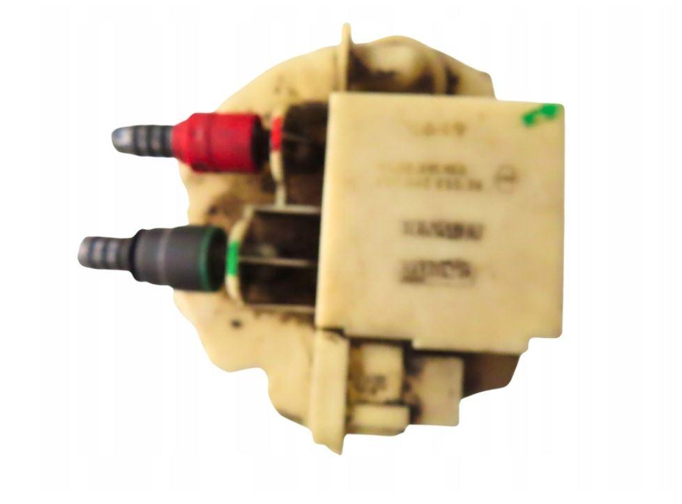 Renault Kangoo I 1998-2008 minivan 1.4 8v petrol 55 kW 0  Palivové čerpadlo 7700315153