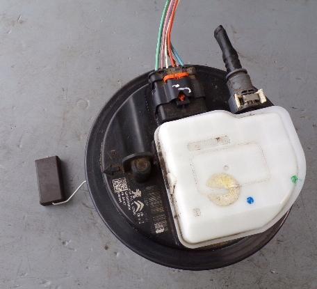 Citroen C4 II 2010-2017 hatchback 1.2 THP petrol MT 96 kW Palivové čerpadlo 9801102280