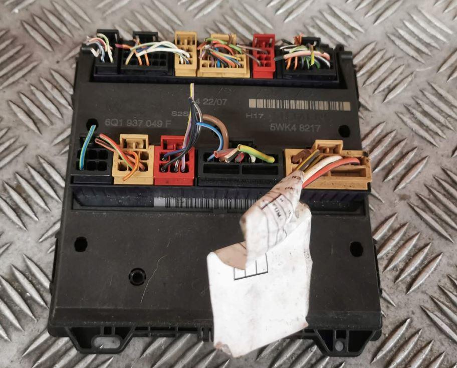 Skoda Fabia II 2007-2014 hatchback 1.4 TDI diesel MT 51 kW 2009  Modul komfortu 6Q1937049F