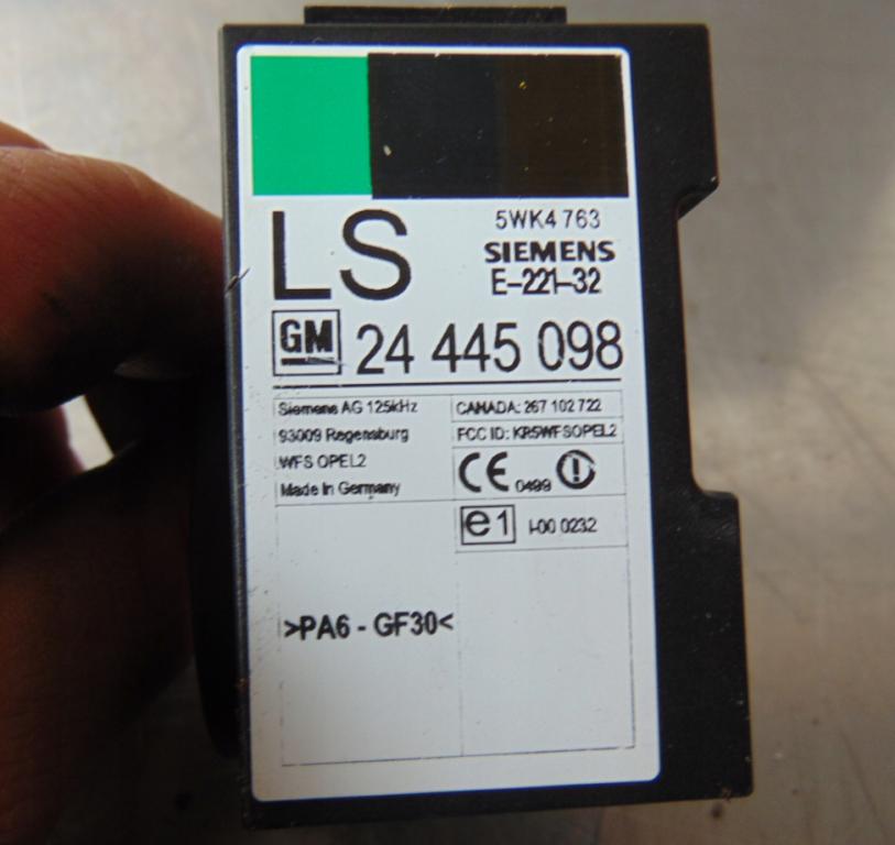 Opel Astra II 1998-2009 hatchback 1.6 petrol Riadiaca jednotka motora (štartovací komplet) 09353489