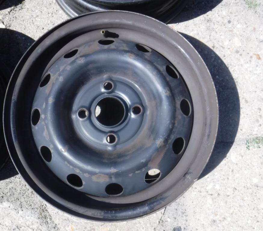 Hyundai Getz hatchback 1.1 petrol MT 46 kW 2003  Plechový disk 5JX14 ET 46