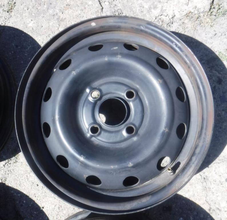 Hyundai Getz hatchback 1.1 petrol MT 46 kW 2003  Plechový disk 5JX14 ET 46