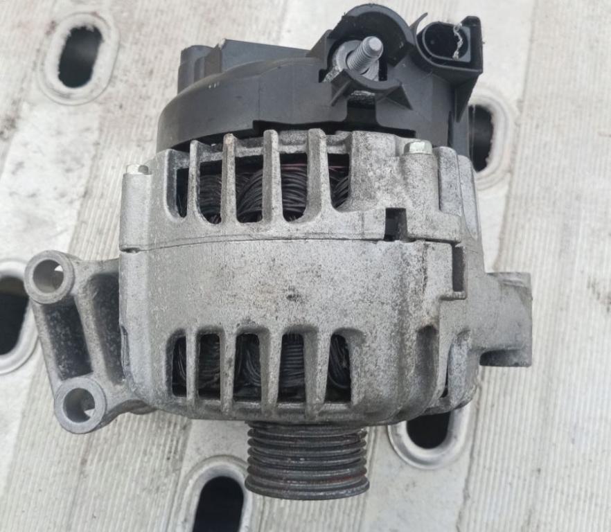 Ford C-Max II 2010-2019 hatchback 1.6 16v petrol MT 77 kW 2011  Alternátor 2606952B