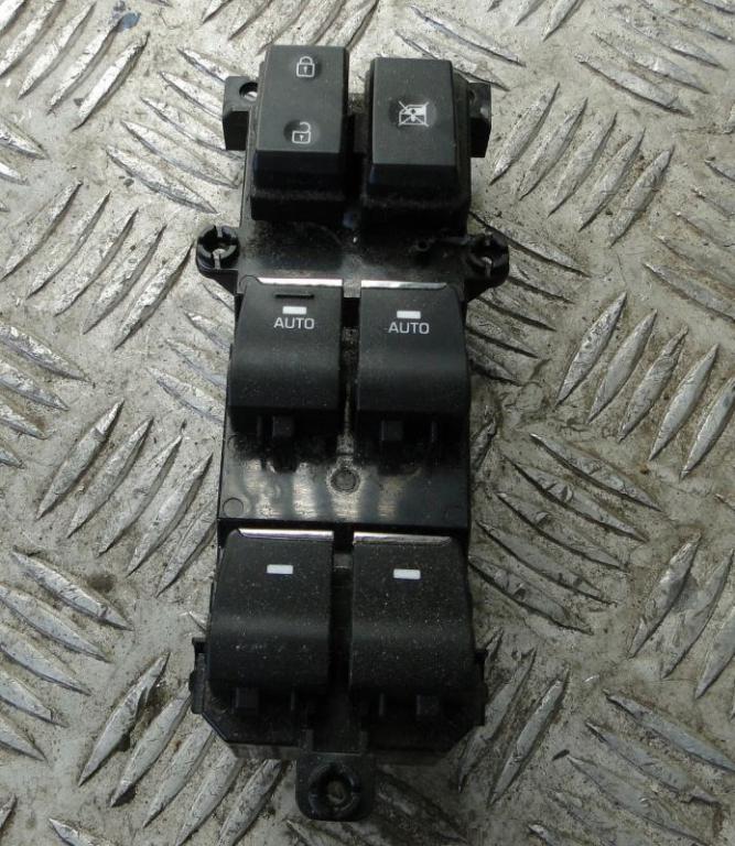 Hyundai Tucson III 2015-2021 TL suv   Prepínač ovládania okna predný ľavý 93570D3500