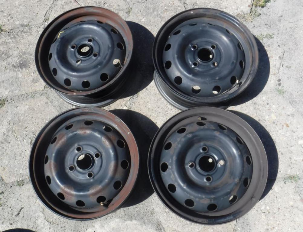 Hyundai Getz hatchback 1.1 petrol MT 46 kW 2003  Plechový disk 5JX14 ET 46