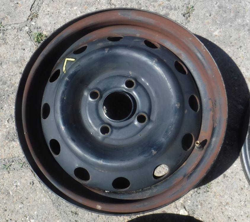 Hyundai Getz hatchback 1.1 petrol MT 46 kW 2003  Plechový disk 5JX14 ET 46