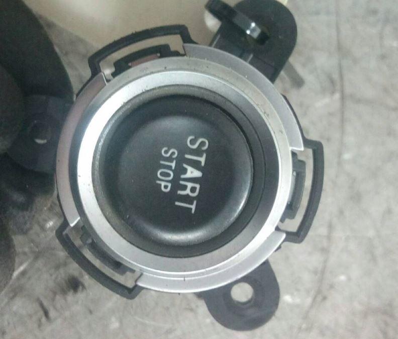 Alfa Romeo 159 sedan 1.9 JTD diesel MT 110 kW 2007  Prepínač štart stop 156041426