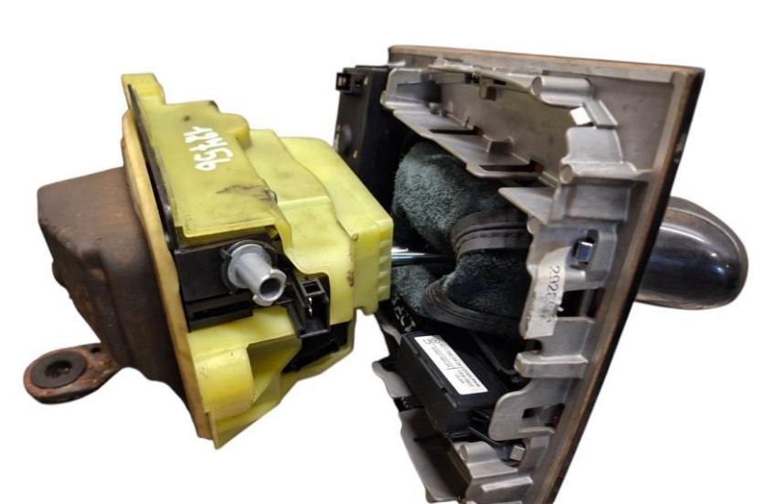 Mercedes E W211 2002-2009 sedan 4.0 CDI diesel AT 191 kW 2003  Rýchlostná páka (kulisa) A2112673724