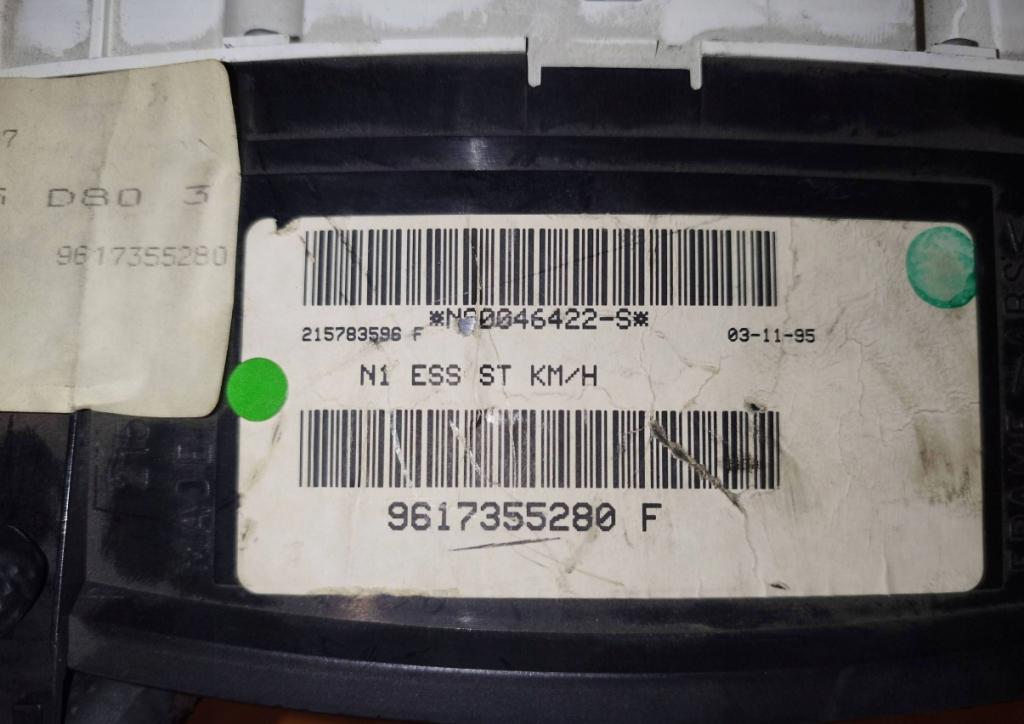 Peugeot 406 combi 1.8 16v petrol MT 81 kW Prístrojová doska 9617355280F