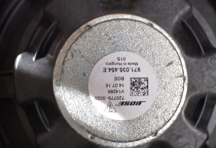 Porsche Cayenne II 2010-2017 hatchback 4.8 T V8 petrol AT 368 kW 2011  Reproduktor 971035454E