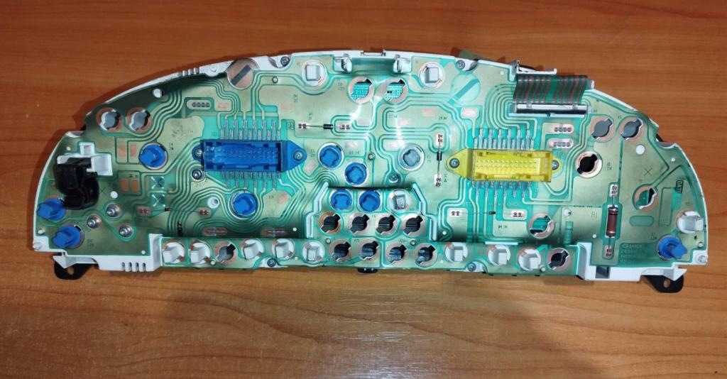 Peugeot 406 combi 1.8 16v petrol MT 81 kW Prístrojová doska 9617355280F