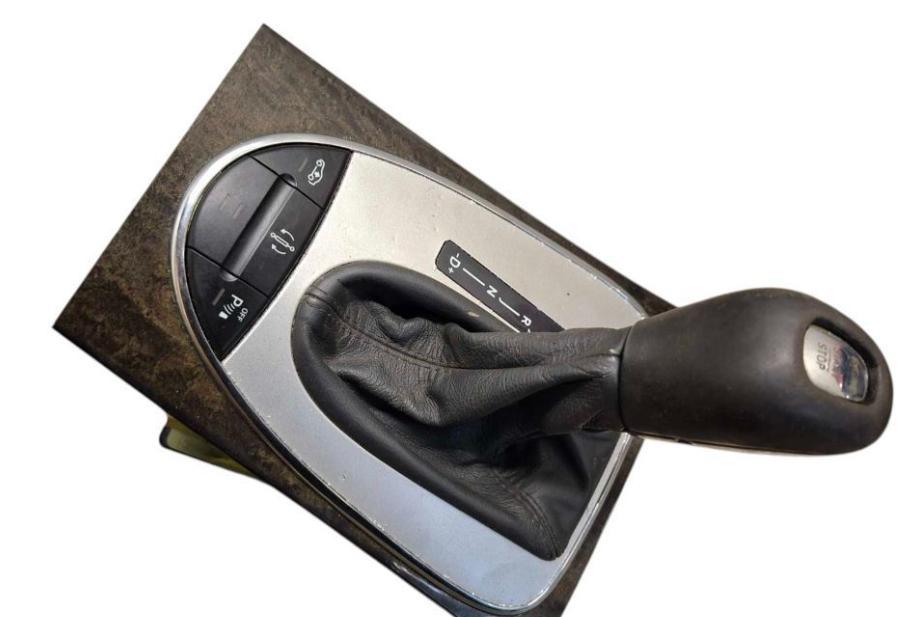 Mercedes E W211 2002-2009 sedan 4.0 CDI diesel AT 191 kW 2003  Rýchlostná páka (kulisa) A2112673724