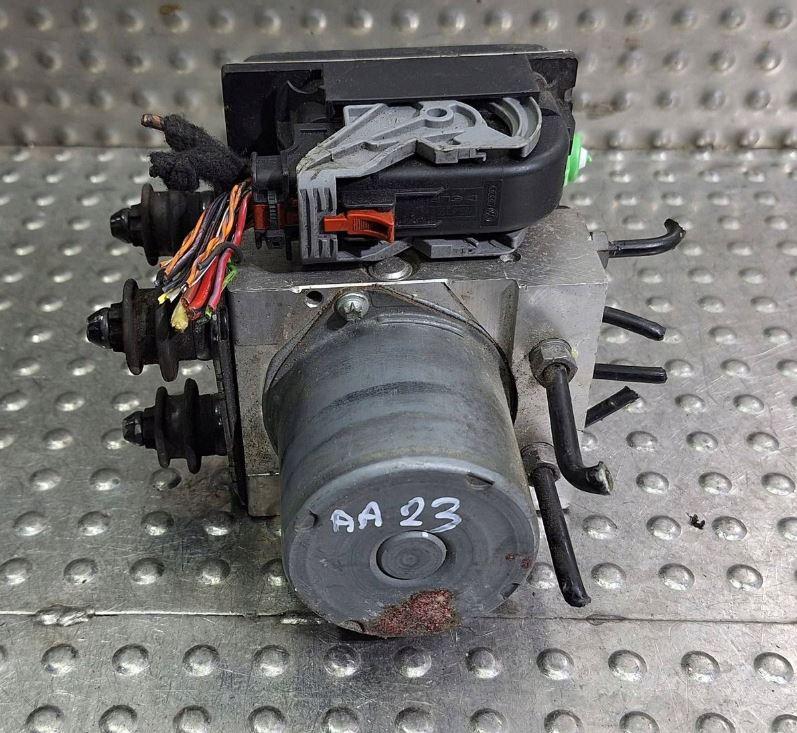 Audi A4 B8 2007-2015 combi 2.0 TDI diesel MT 105 kW 2008  Pumpa ABS 0265236197 ; 8K0614517CP ; 8K0907379AK