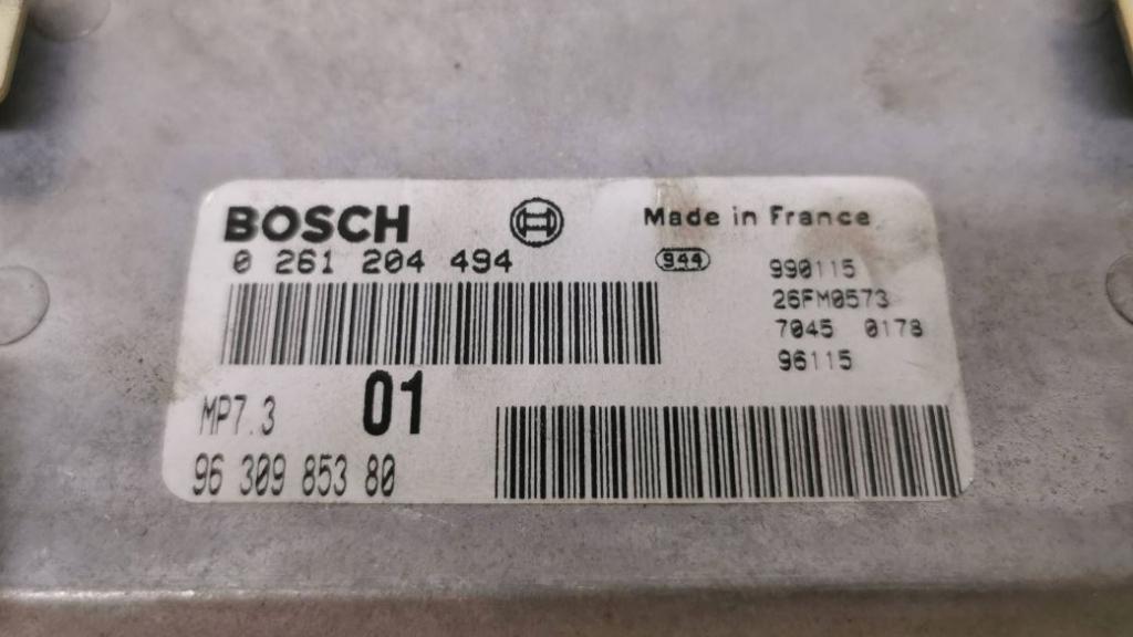 Peugeot 306 hatchback 1.4 petrol MT 55 kW 1995  Riadiaca jednotka motora 9630985380 0261204494