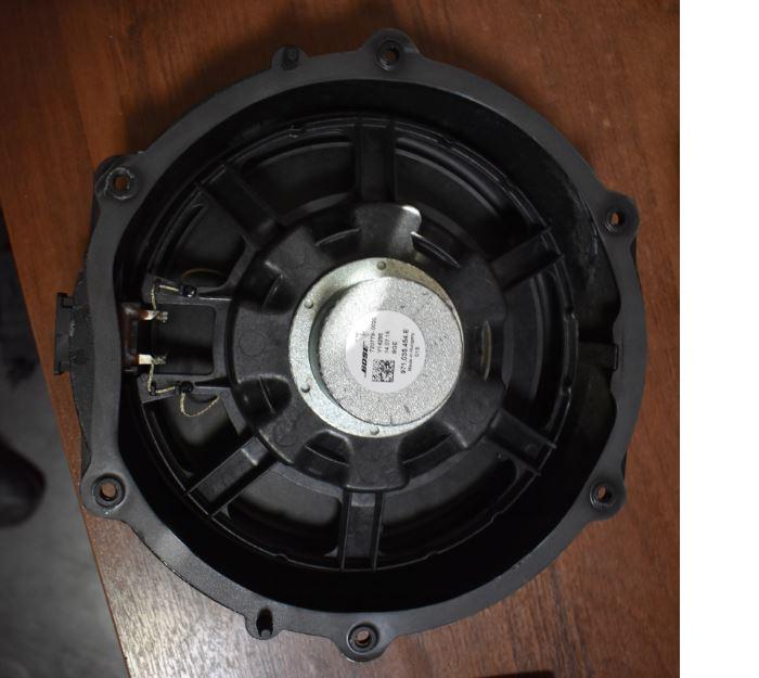 Porsche Cayenne II 2010-2017 hatchback 4.8 T V8 petrol AT 368 kW 2011  Reproduktor 971035454E