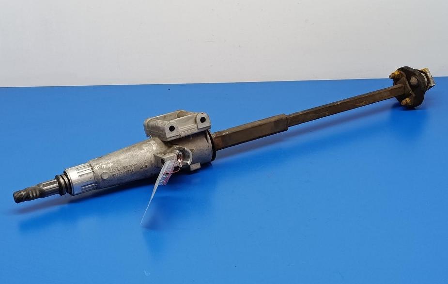 Audi 80 B4 1991-1994 Tyč riadenia (volantu) 893419565E