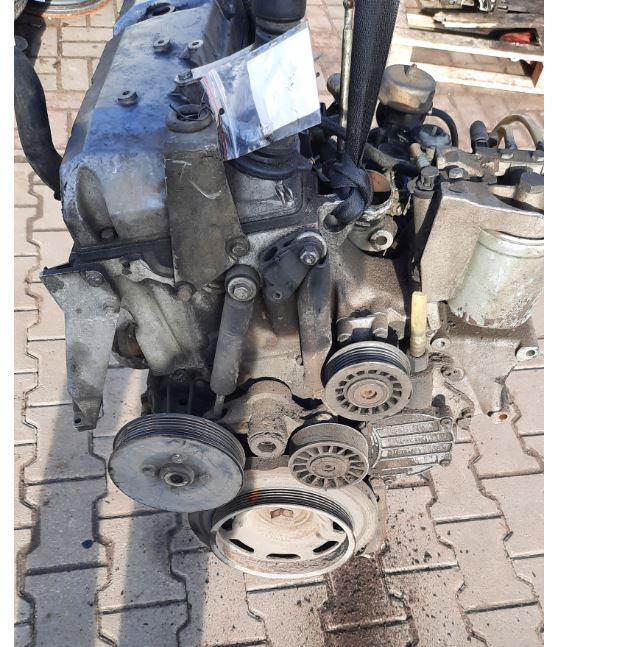 Mercedes Vito W638 1996-2003 2.3 TD diesel 1997  Motor diesel